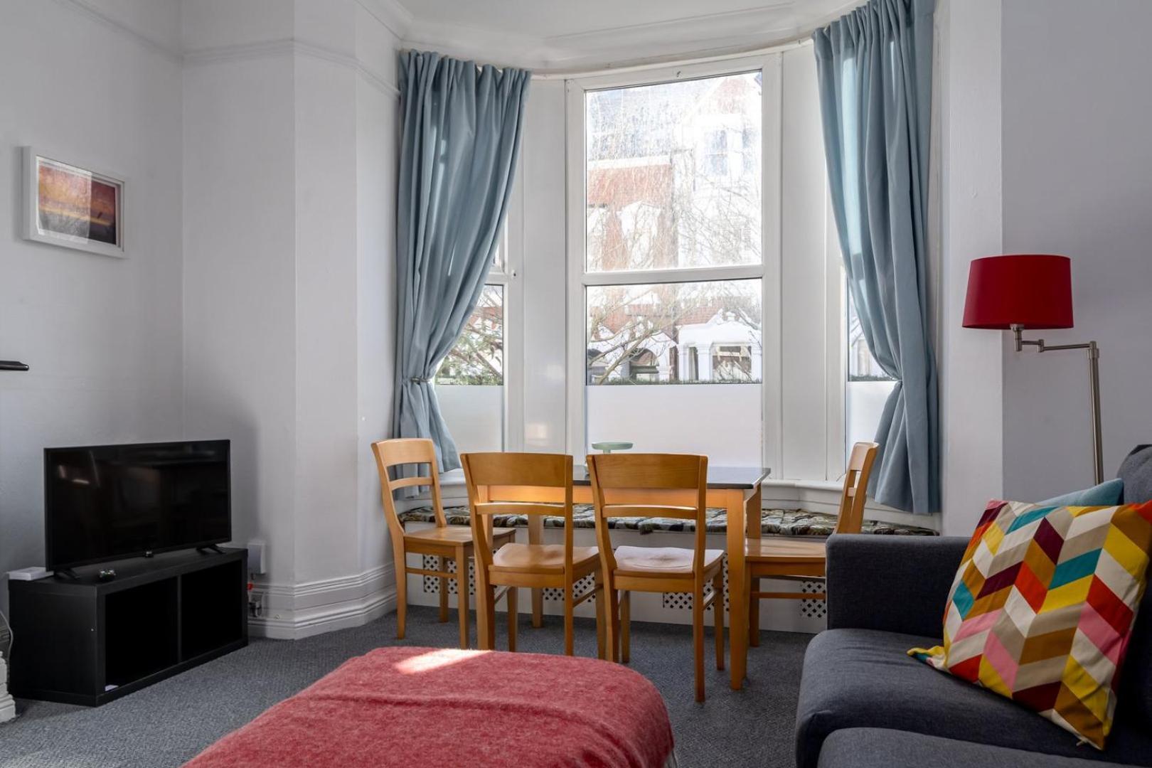 Casa de Férias Guestready - Soberbo Moderno Com Jardim Em Kilburn *